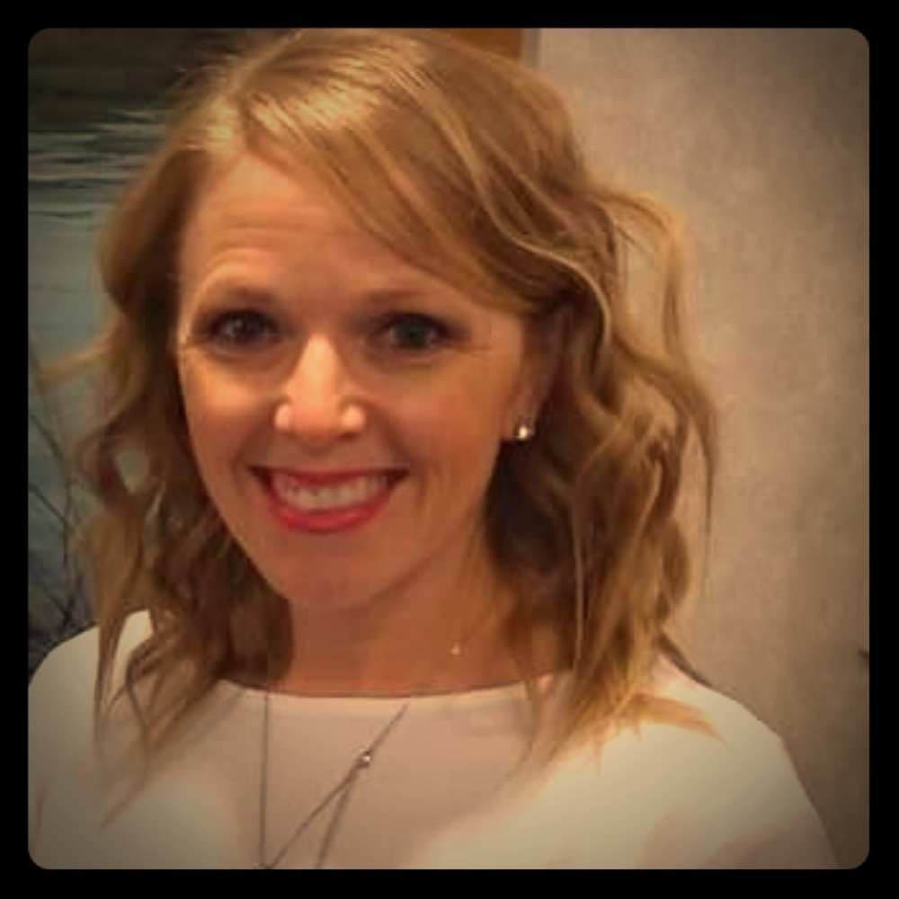 Meet your Posher, Kira